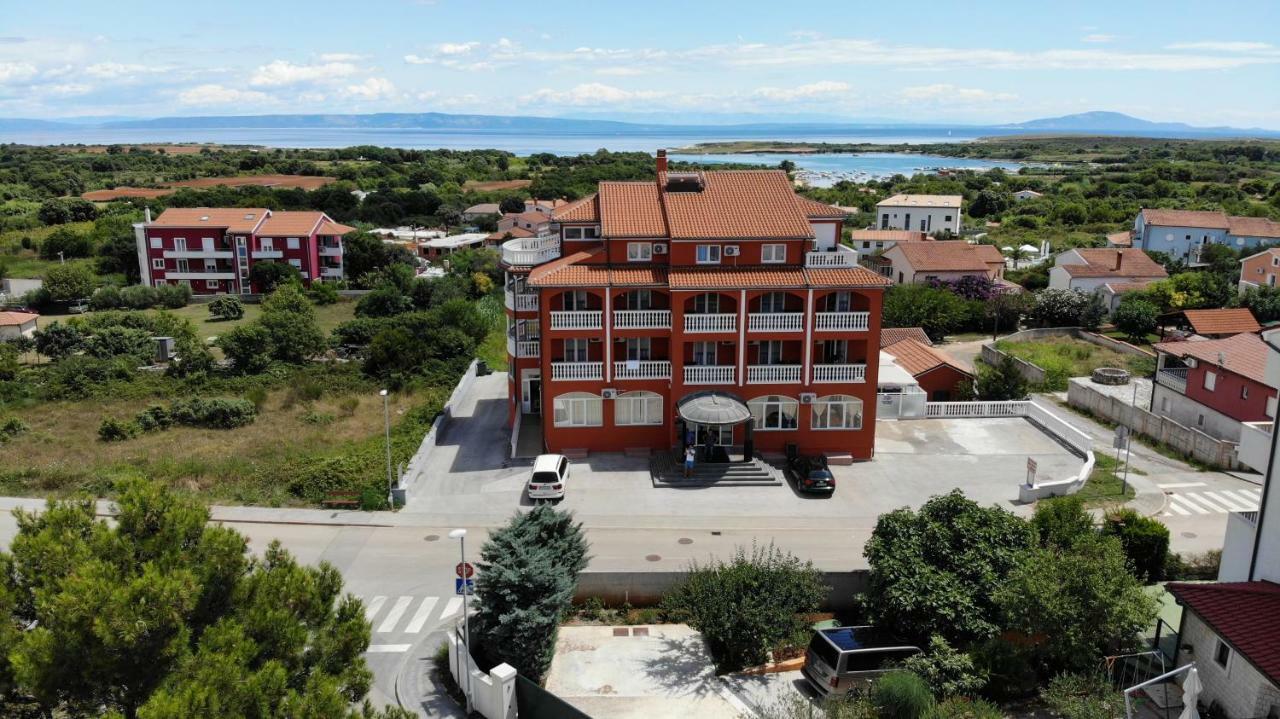 Hotel Livadic & Restaurant Ližnjan Exterior foto